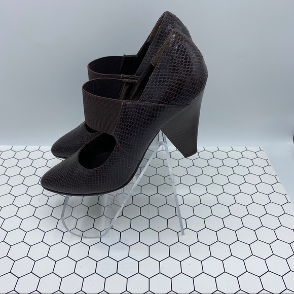 Madison Brown snake skin pattern heels - Picture 3 of 5